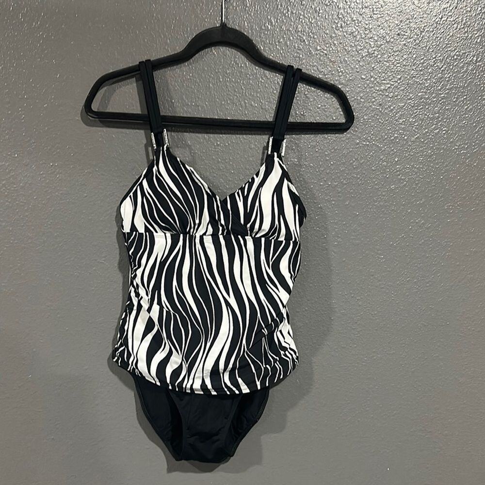 Lauren Ralph Lauren Black and White Zebra Patterned One Piece Swimsuit 8